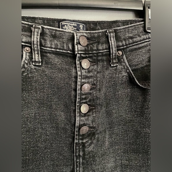 Abercrombie & Fitch Ultra High Rise Straight Jeans Womens Size 28 - Picture 3 of 5